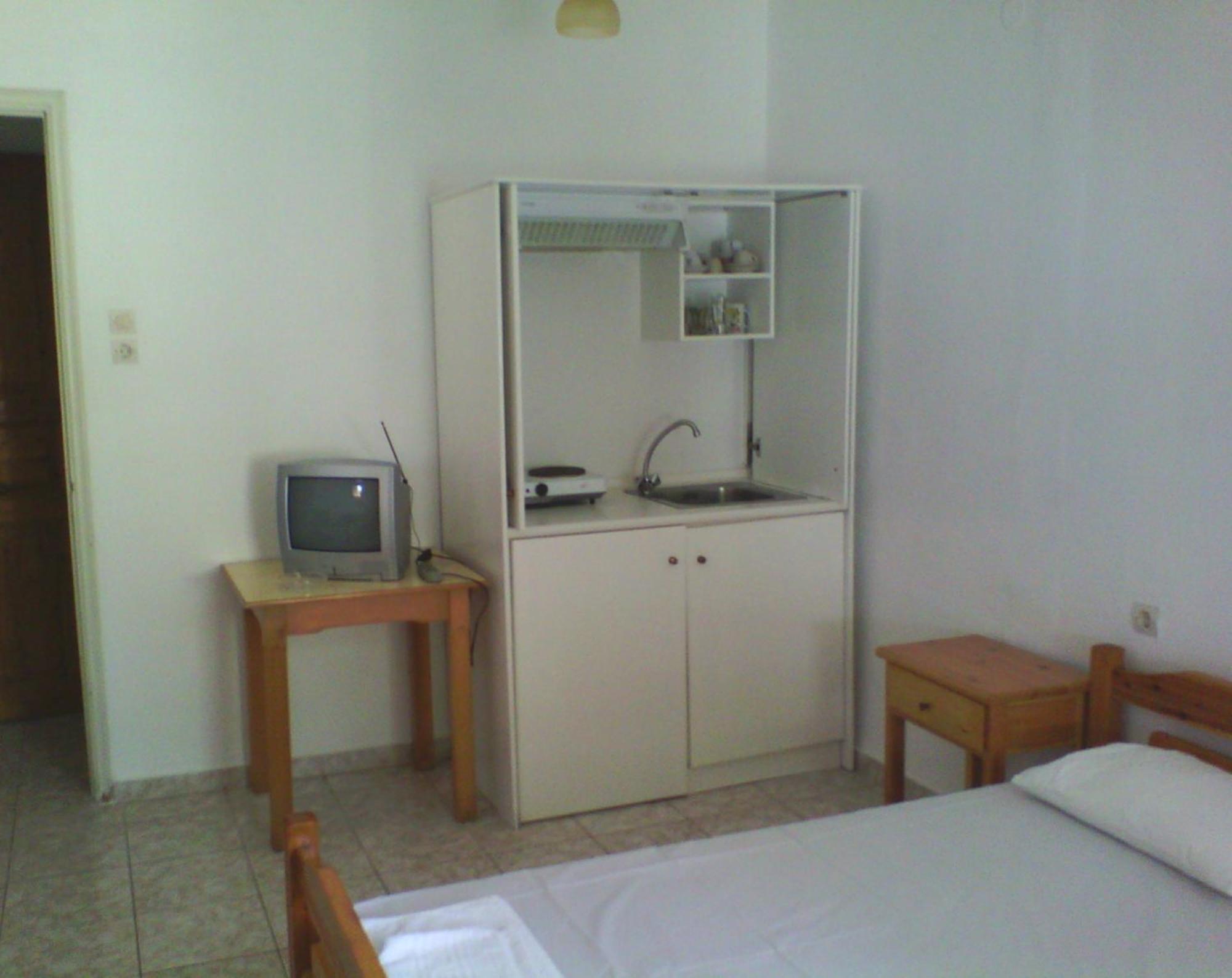 Karagiozos Studios & Apartments สโกเปลอสทาวน์ ห้อง รูปภาพ